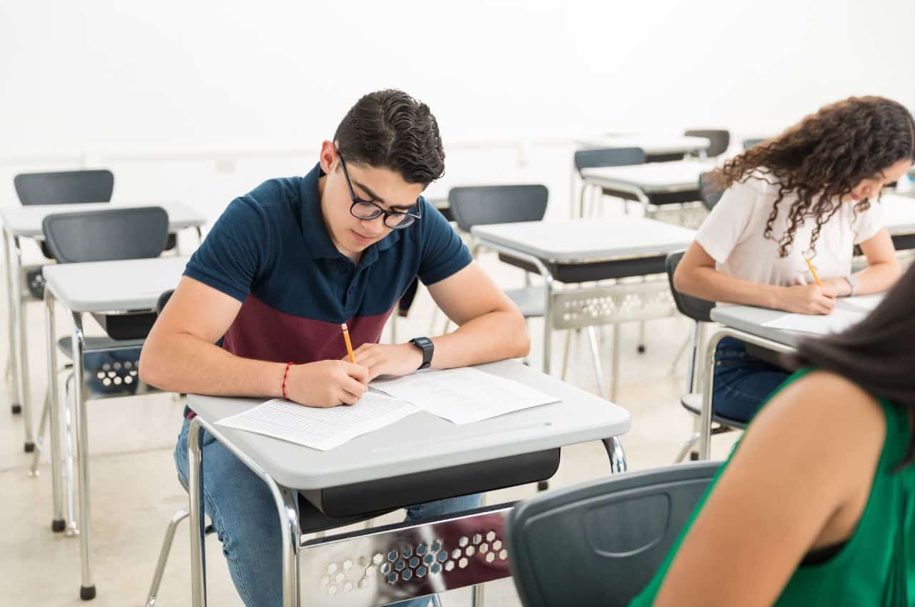 En este artículo aprenderemos sobre la importancia de realizar simulacros Pamer durante la preparación para el ingreso a la universidad.